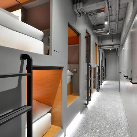 Albergue Tiang Capsule Bangkok Exterior foto